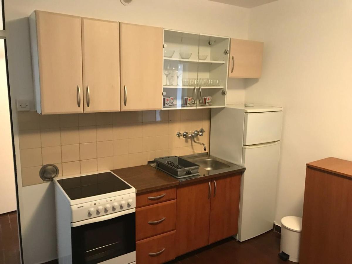 Jurisic Apartments Novalja Eksteriør billede