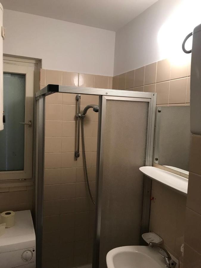 Jurisic Apartments Novalja Eksteriør billede
